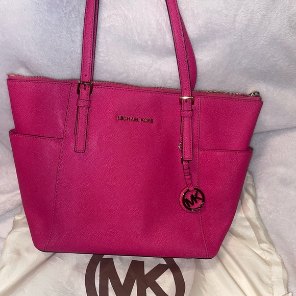 Michael Kors Vibrant Pink Tote π - Picture 3 of 8